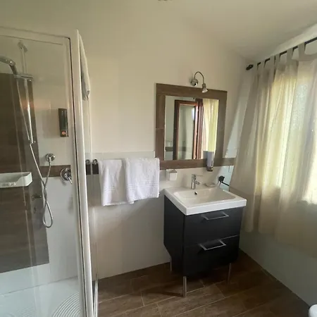 ゲストハウス Olivi Affitta 3*